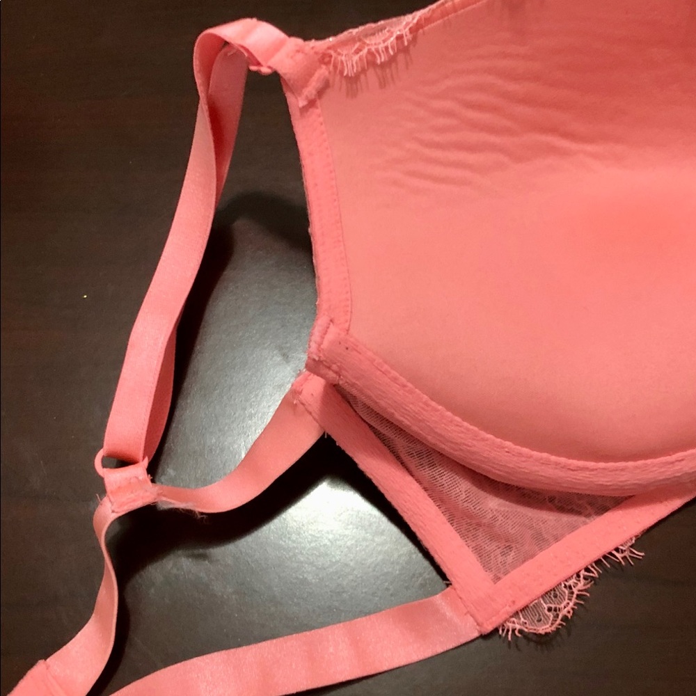 ❌SOLD❌ VS Bra, coral color, 34DD. - Picture 8 of 8